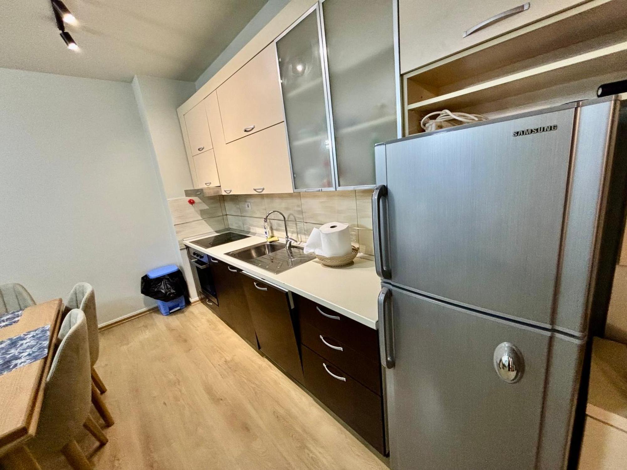 Edi'S Apartament Tiran Dış mekan fotoğraf