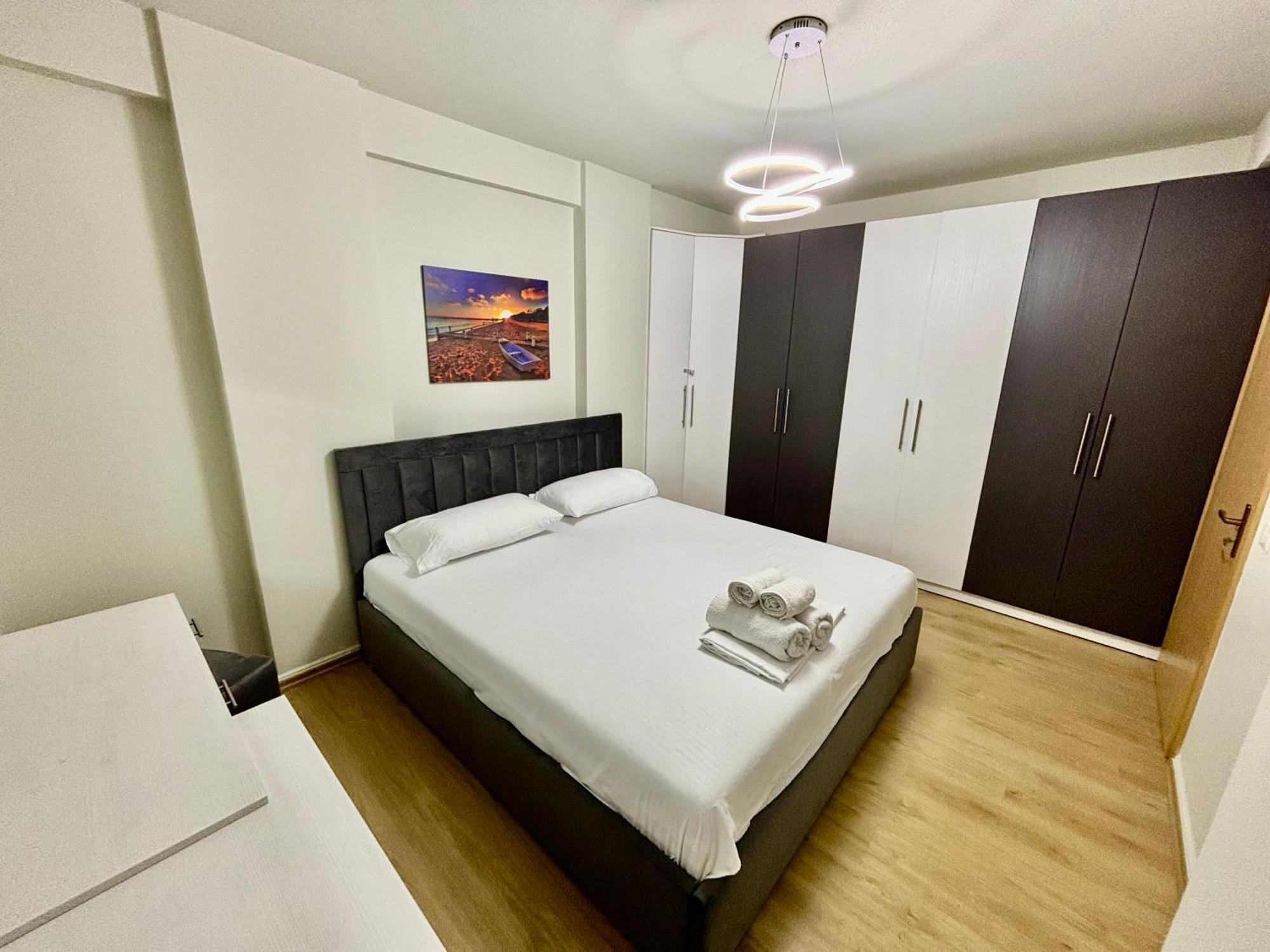 Edi'S Apartament Tiran Dış mekan fotoğraf
