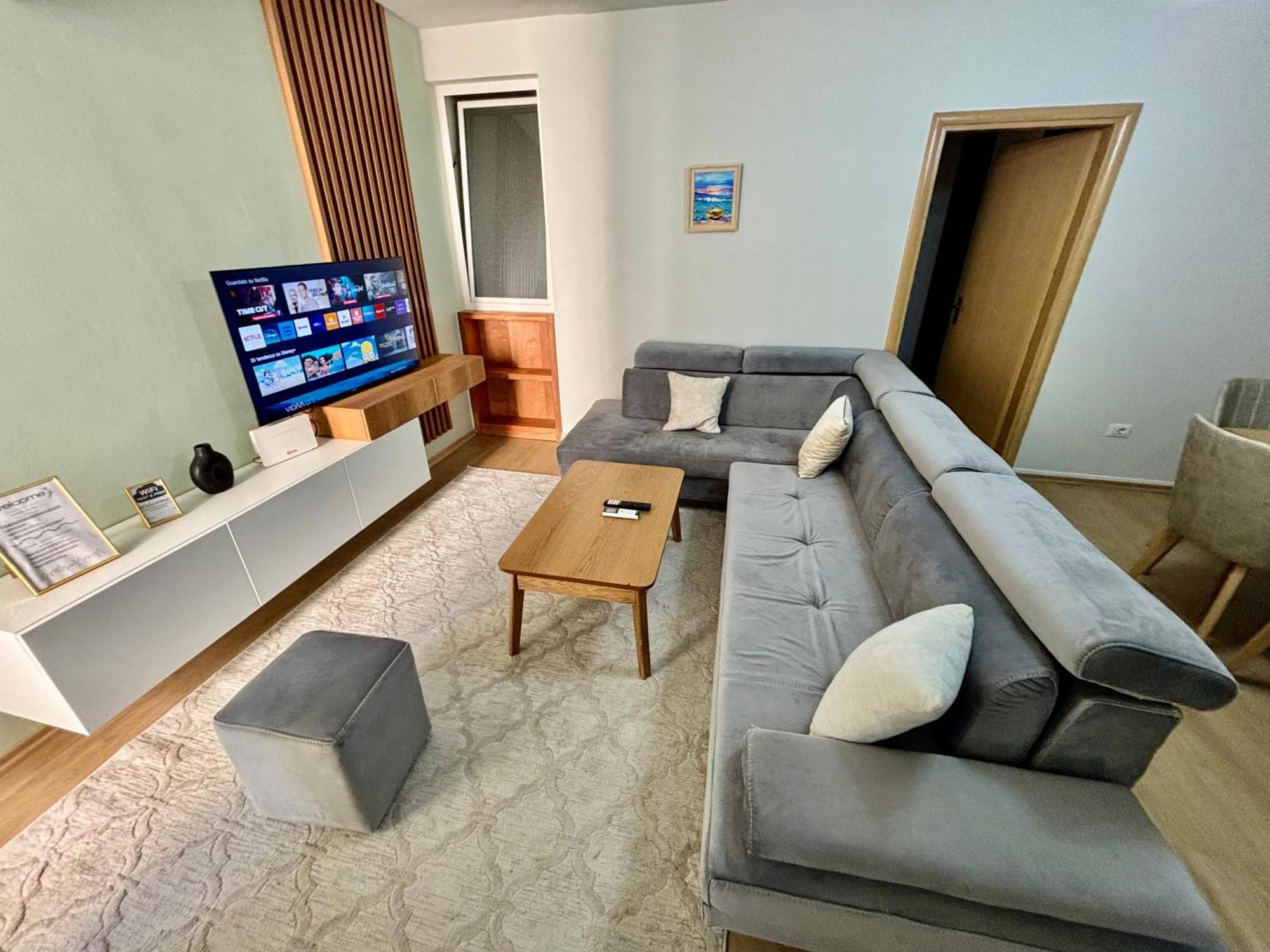 Edi'S Apartament Tiran Dış mekan fotoğraf